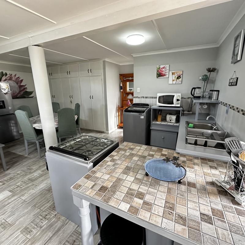 5 Bedroom Property for Sale in Reebok Western Cape